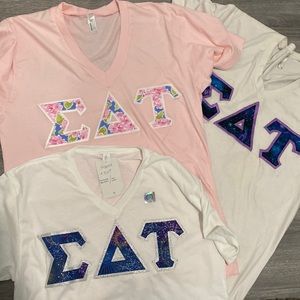 3 Womens tee shirts MAKE OFFER!